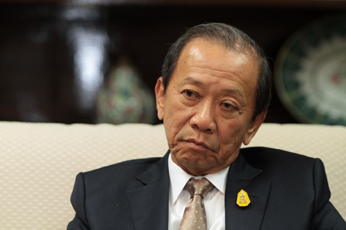 เบรกภาษี4เดือนหวั่นกระทบเชื่อมั่น เบรกภาษี4เดือนหวั่นกระทบเชื่อมั่น