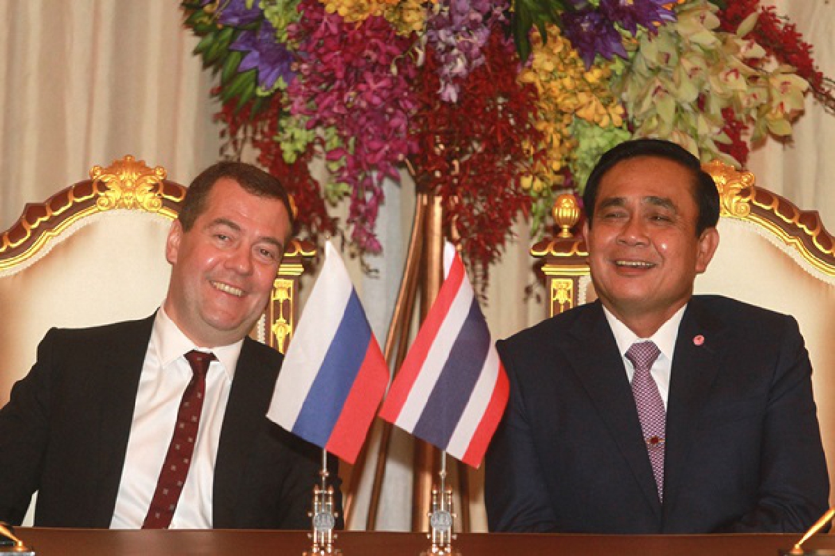 "ประยุทธ์"ส่งเทียบเชิญ"ปูติน"เยือนไทย "ประยุทธ์"ส่งเทียบเชิญ"ปูติน"เยือนไทย