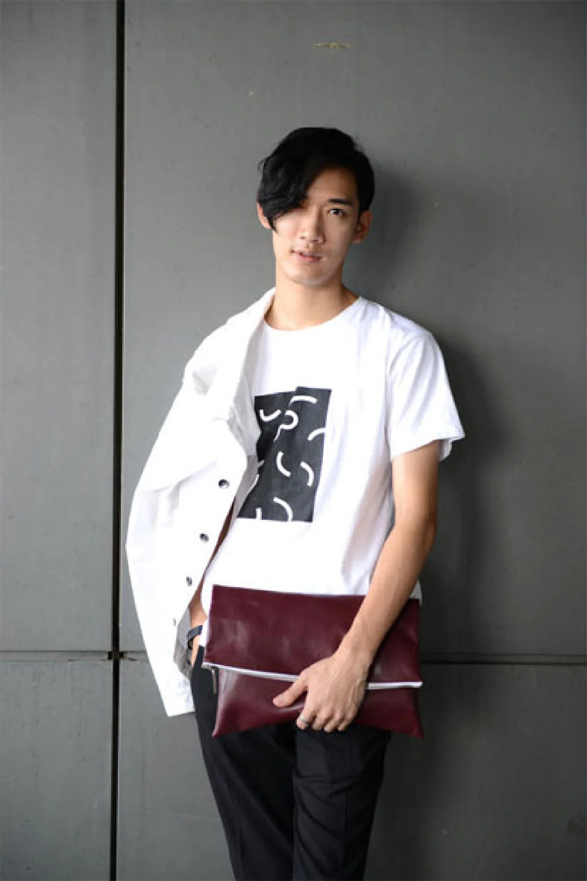 กระเป๋ามันส์ๆ ธุรกิจมันส์ๆ ของคนมันส์ๆ ดีเจ.ฮอน คงศิลป์