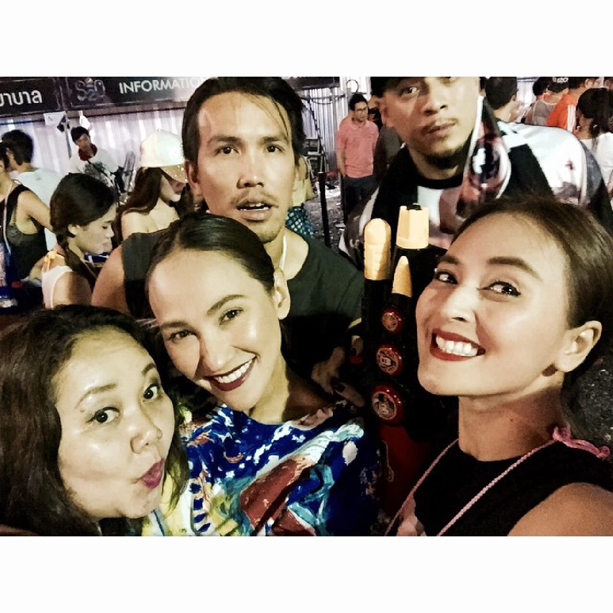 มันส์สาด!รวมภาพดาราเล่นน้ำ ชุ่มฉ่ำในวันสงกรานต์