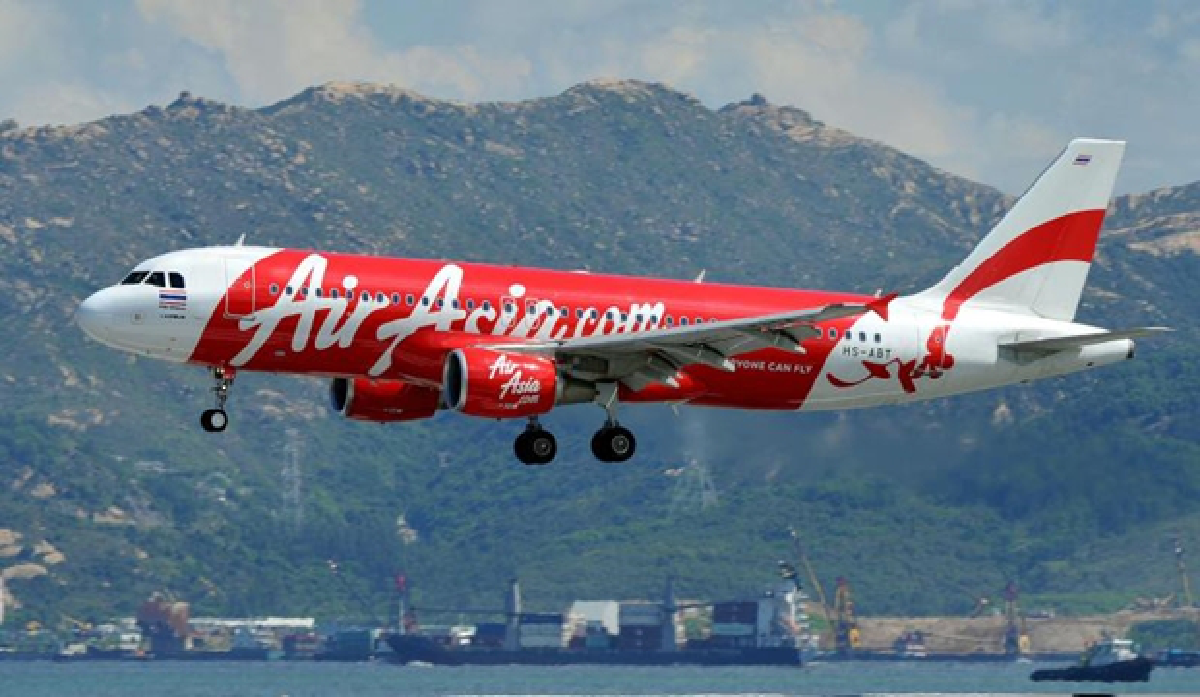 AirAsia: Indonesia vows 'all-out effort'