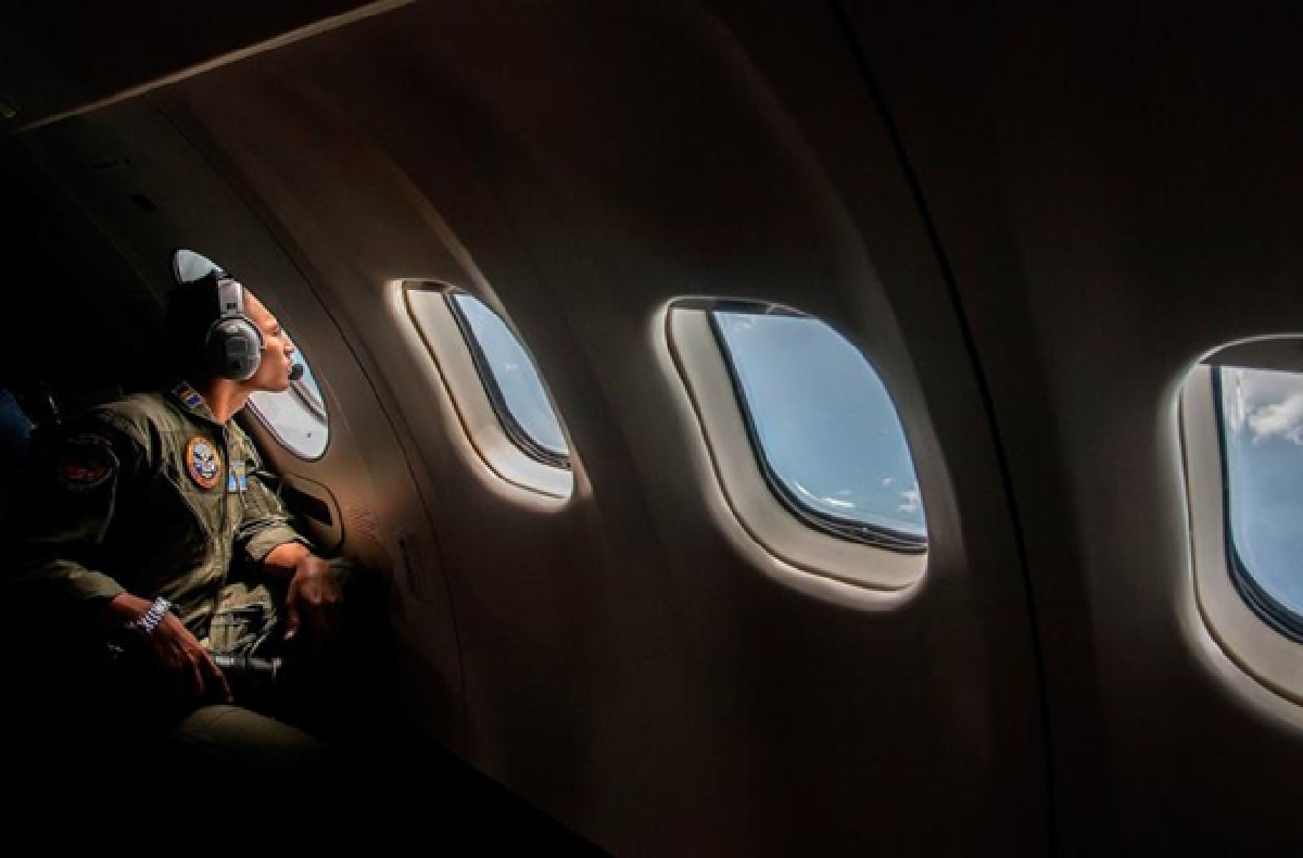 AirAsia: Indonesia vows 'all-out effort'