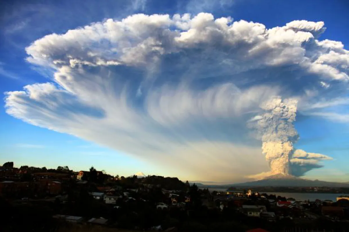 Chile volcano erupts for first time in decades (with video)