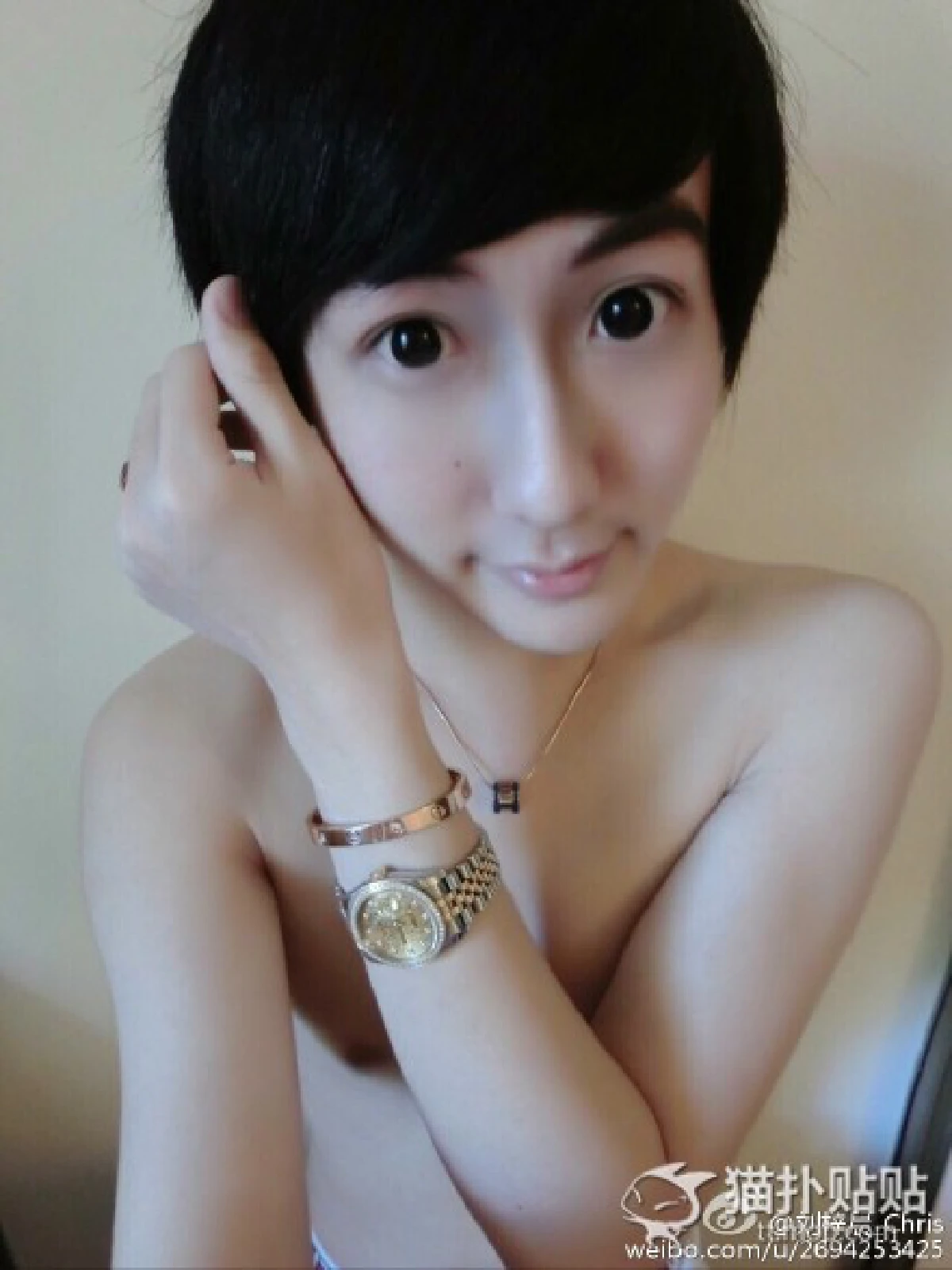 พัฒนาการหนุ่มตี๋หน้าเกินวัย ศัลยกรรมจนแบ๊วเหลือเชื่อ! (ชมภาพ)