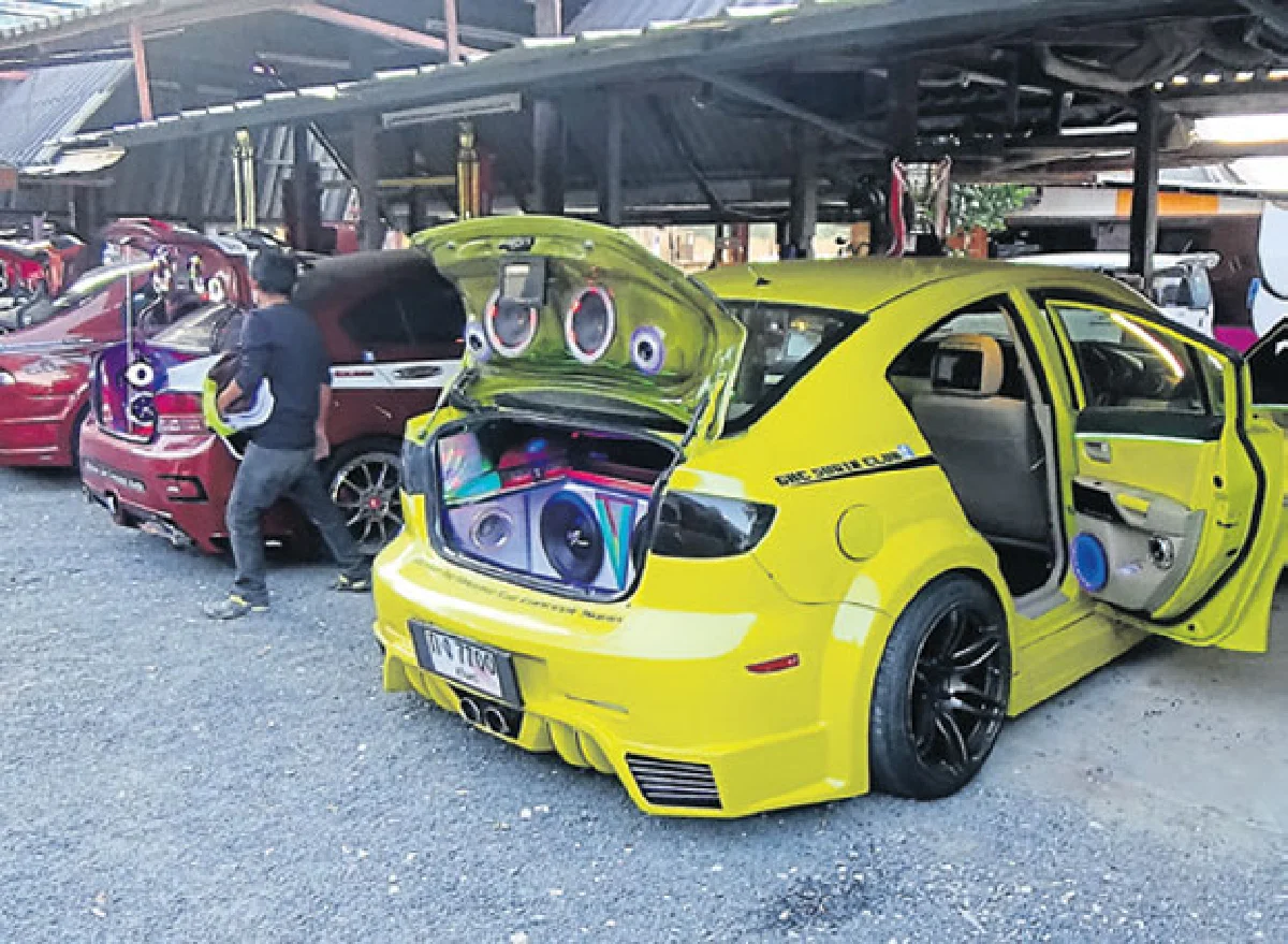 ส้มตำรถแต่ง...รสชาติเด็ด เจ้าตำรับเมืองสุรินทร์