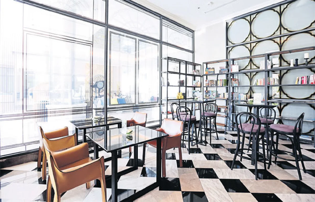 ยู สาทร กรุงเทพฯ มาหาความสงบในมหานคร