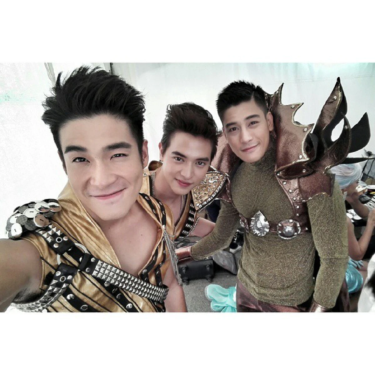 อลังการงานสร้าง..พาเหรดซุปตาร์ในงานครบรอบ45ปี ช่อง3