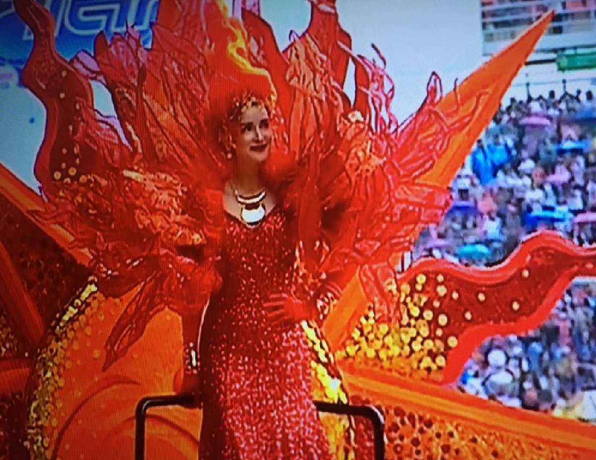 อลังการงานสร้าง..พาเหรดซุปตาร์ในงานครบรอบ45ปี ช่อง3