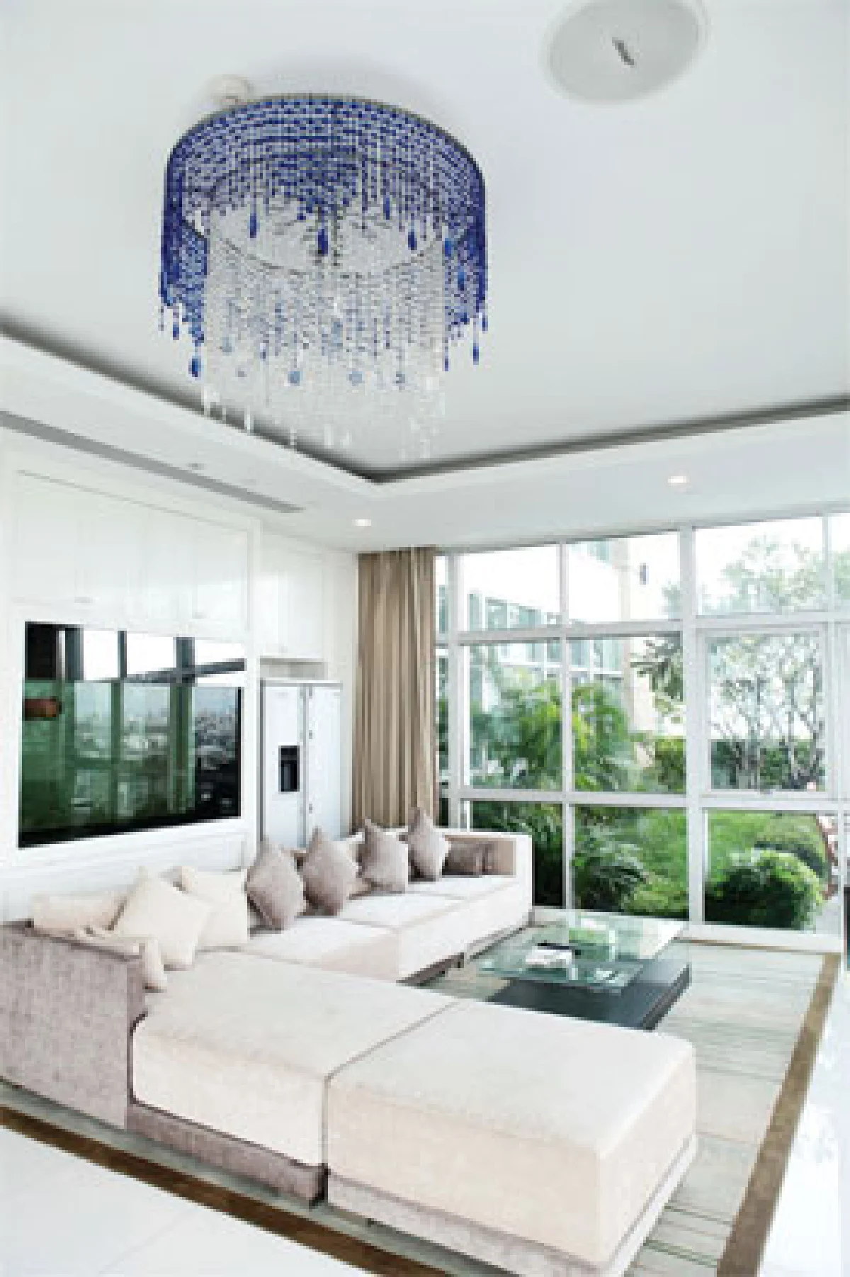 จัดสวนสไตล์ โมเดิร์น ทรอปิคอล