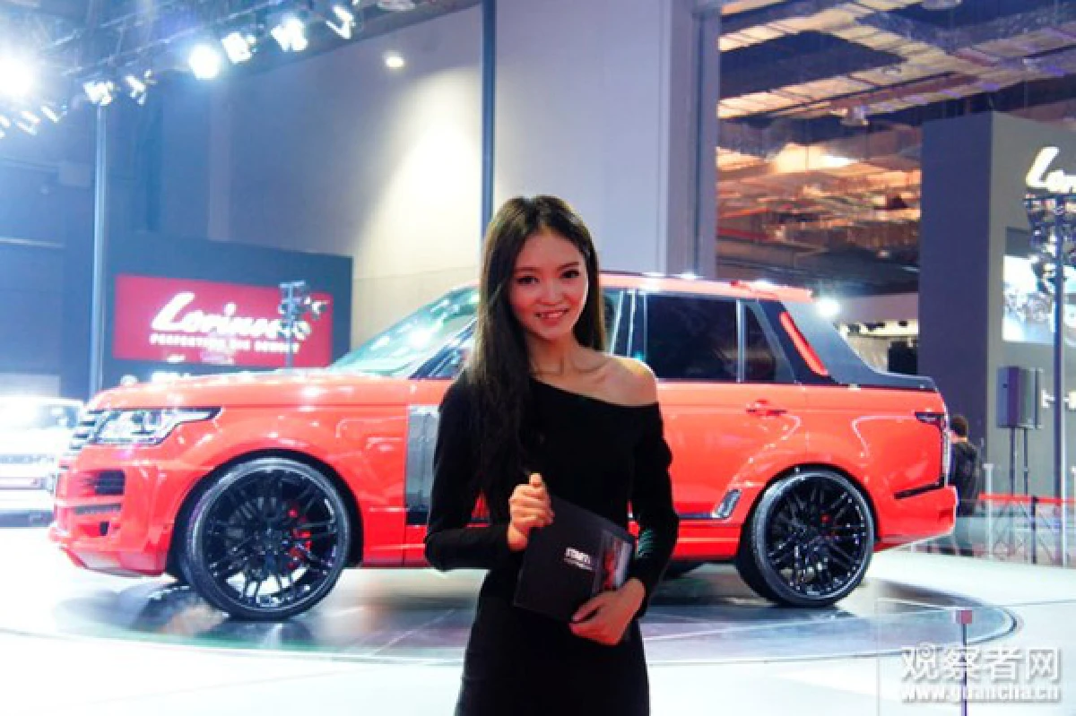 พริตตี้จีนแต่งขอทานประท้วงรัฐสั่งแบนในงานมอเตอร์โชว์-ทำตกงาน