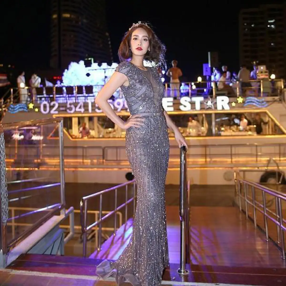 สวยเลอค่า"มิน พีชญา"ล่องเรือปาร์ตี้วันเกิด!!