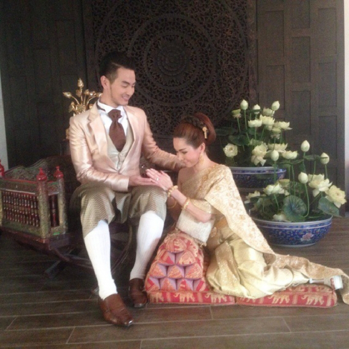 พรีเวดดิ้งหวาน!"บีม-ชาช่า"สวยหล่อในชุดไทย