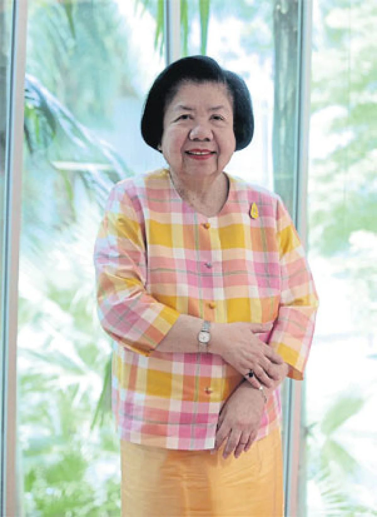 'ของแพง' อยู่ได้ 32 ปี กระจกหกด้าน