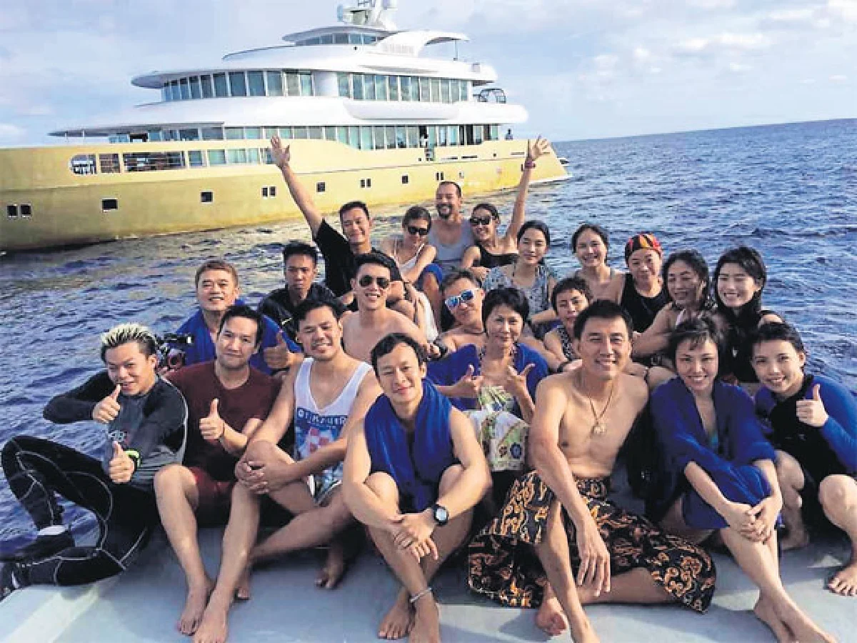 ดำน้ำดูฉลามที่ มัลดีฟส์