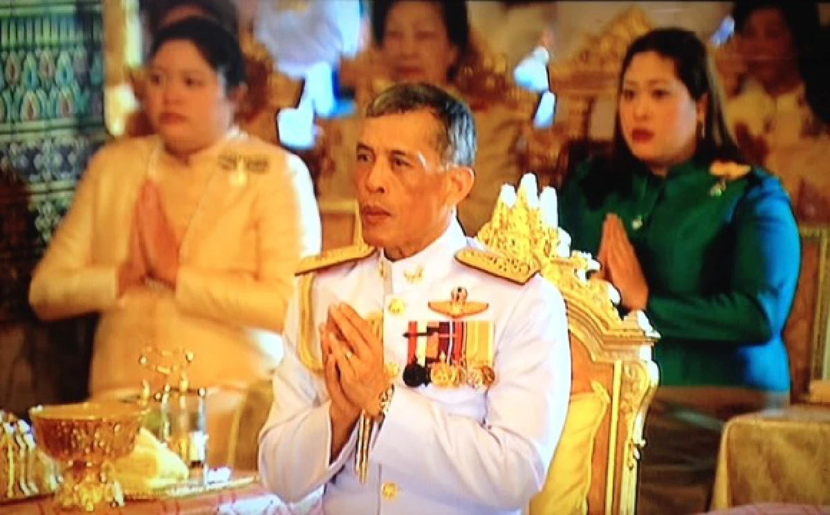 ในหลวงเสด็จฯพระราชพิธีฉัตรมงคล