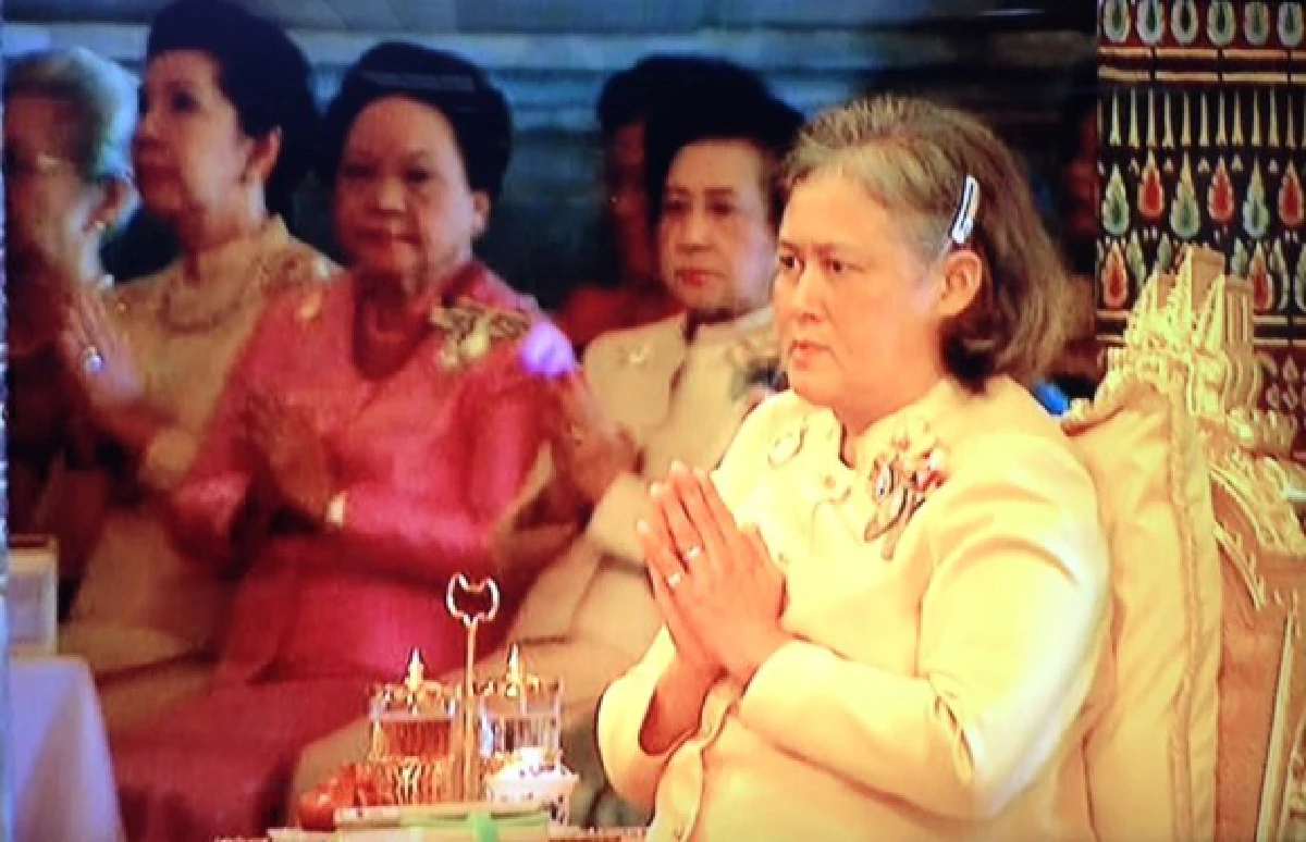 ในหลวงเสด็จฯพระราชพิธีฉัตรมงคล