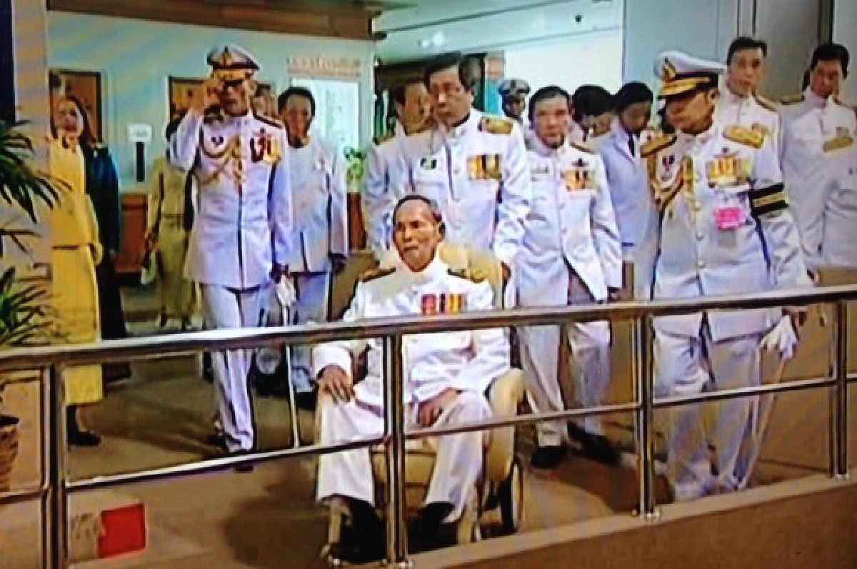 ในหลวงเสด็จฯพระราชพิธีฉัตรมงคล