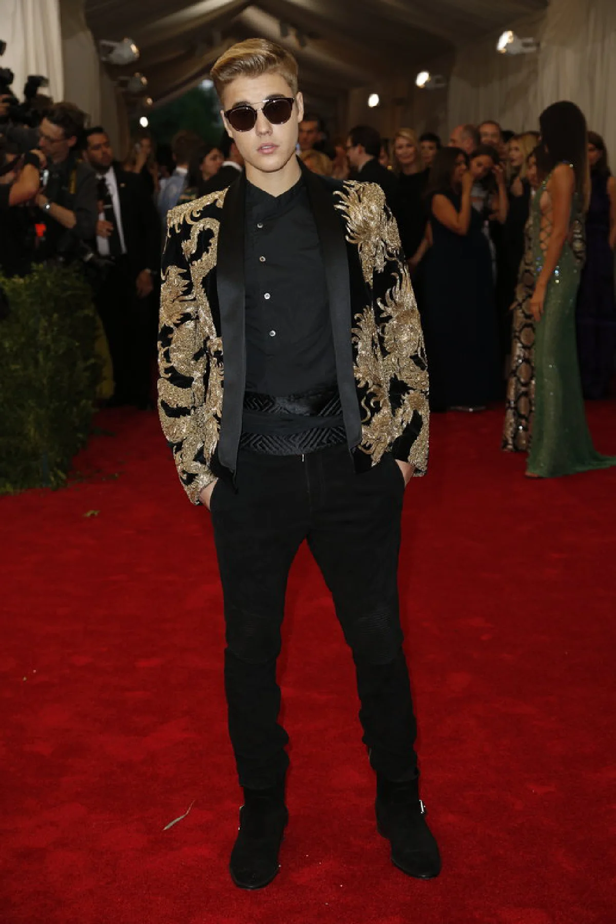 ส่อง!แฟชั่นสวยเจิดของเหล่าคนดังในงาน Met Gala 2015