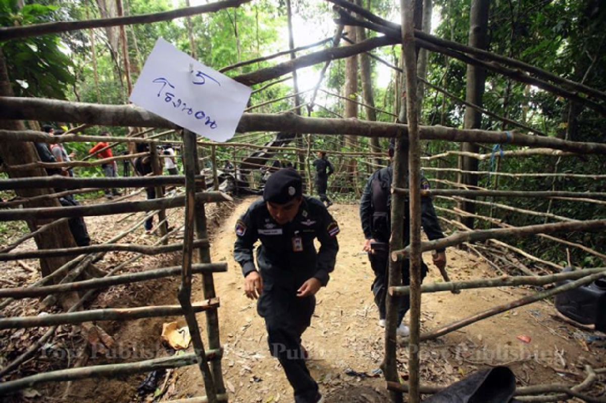 Second migrant gravesite found as arrests continue