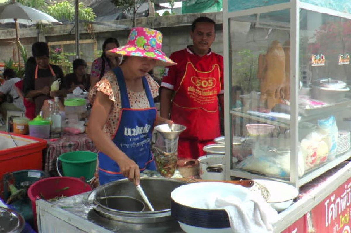 ก๋วยเตี๋ยวเป็ดกะละมัง...รสแซบเวอร์