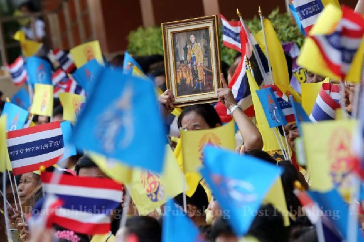 ในหลวง-พระราชินีเสด็จฯประทับวังไกลกังวล