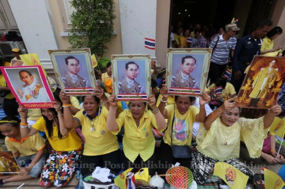 ในหลวง-พระราชินีเสด็จฯประทับวังไกลกังวล