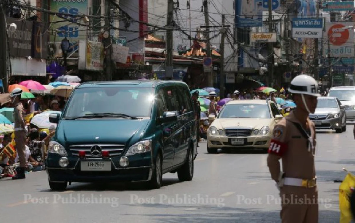 ในหลวง-พระราชินีเสด็จฯประทับวังไกลกังวล