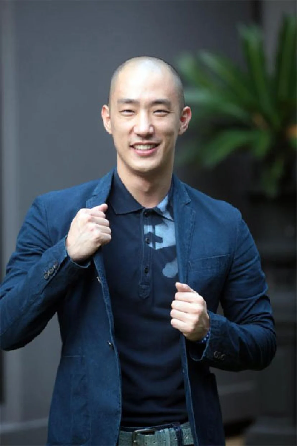 ดัก ฮวัน มิน หนุ่มเกาหลีหัวใจไทย