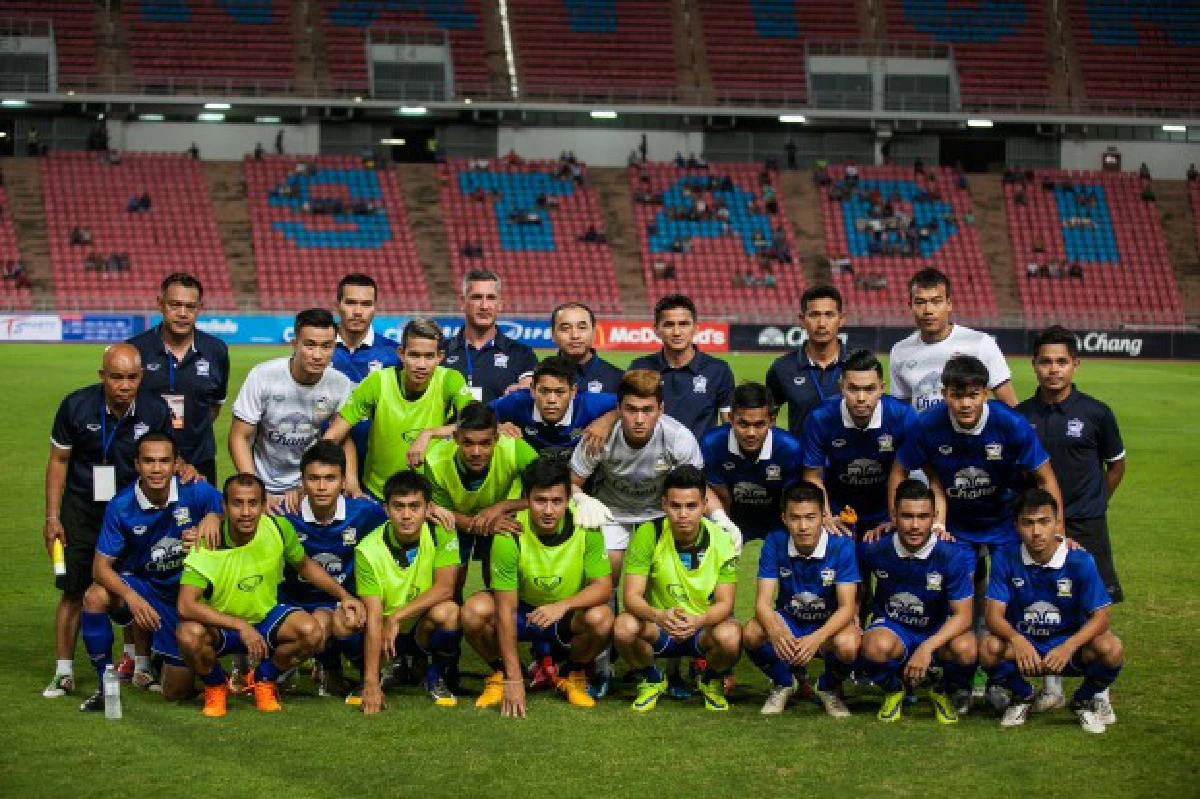 ช้างศึกชุดใหญ่รัวแซงทีมชาติจูเนียร์ 4-3 แมตช์การกุศลส่งท้ายโค้ชแต๊ก