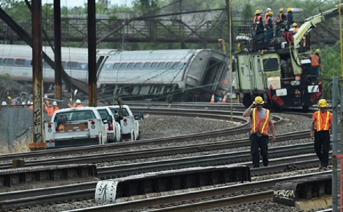 รถไฟในสหรัฐวิ่งเร็วกว่ากำหนด 2 เท่า ก่อนตกราง