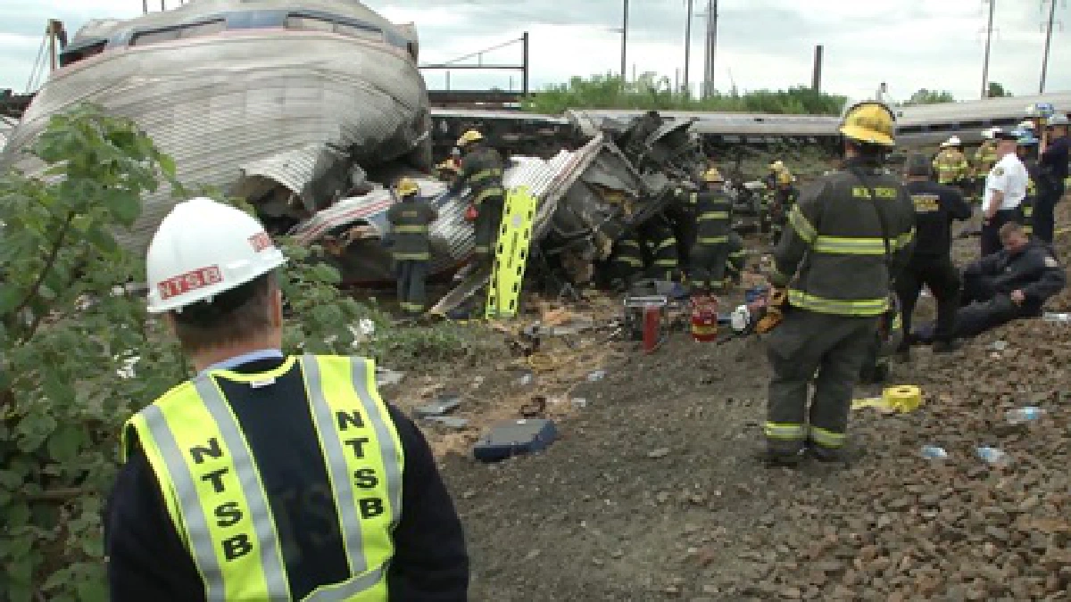รถไฟในสหรัฐวิ่งเร็วกว่ากำหนด 2 เท่า ก่อนตกราง