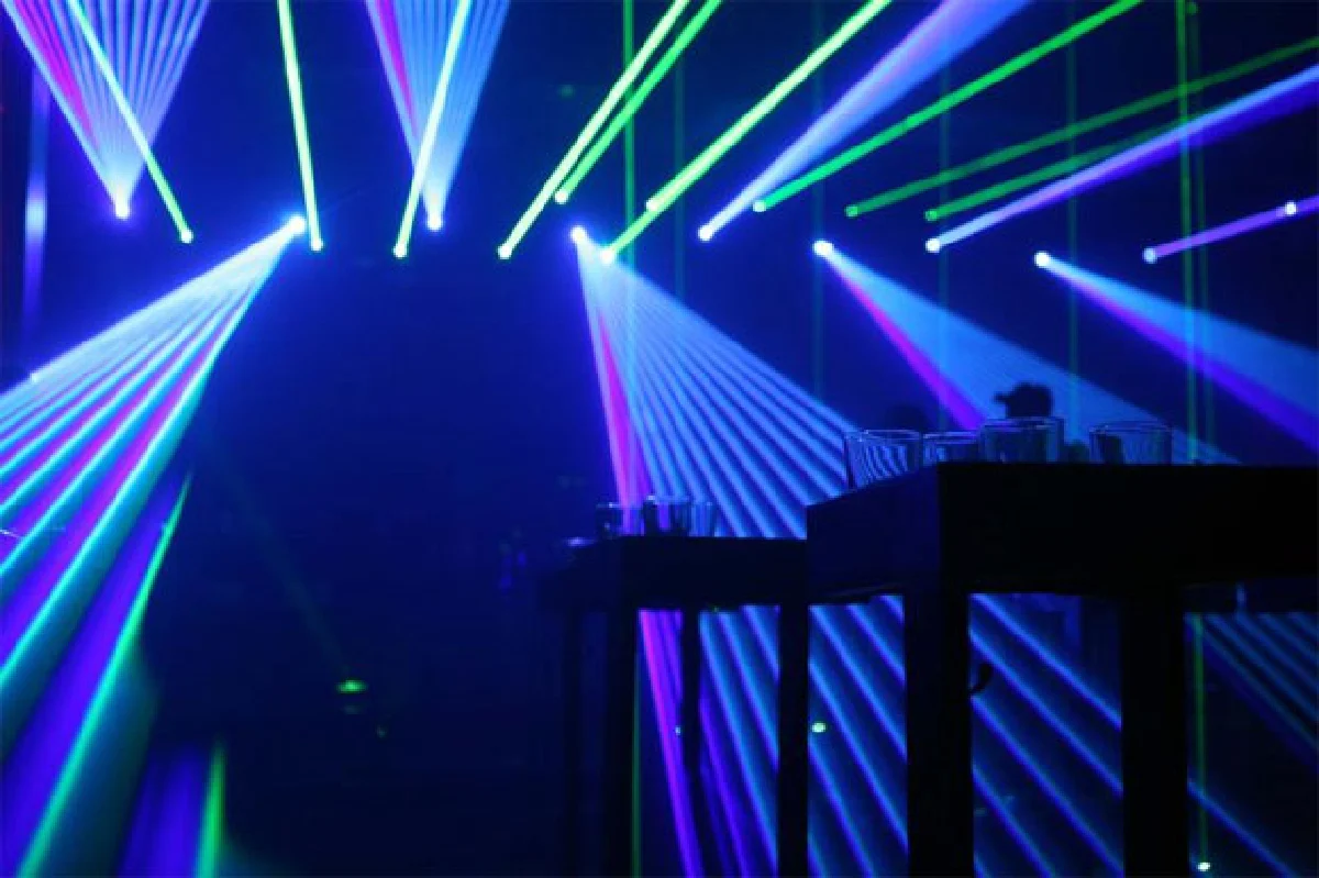 แอพ อารีน่า เลอค่า รัชดาฯ ซอย 8