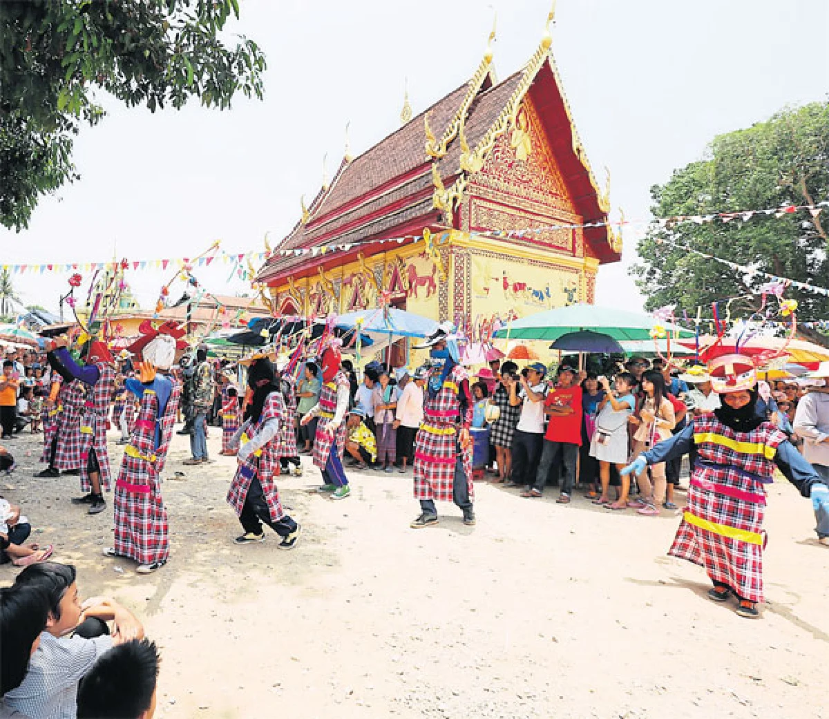 กองทัพผี ขน น้ำ บุกเชียงคาน