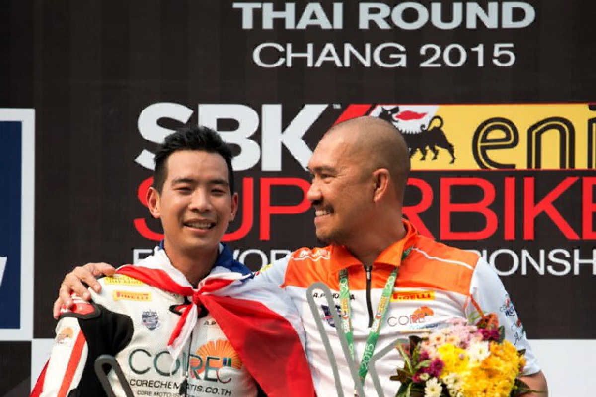 ดราม่า! "ปวีร์" จวกกลับแฟนคลับ "ฟีม"รัฐภาคย์ ดราม่า! "ปวีร์" จวกกลับแฟนคลับ "ฟีม"รัฐภาคย์