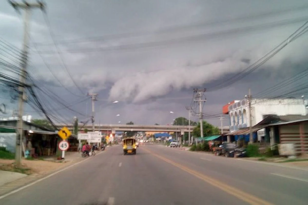 หลายพื้นที่ลำปางเผชิญฝนตกนหนัก-ลมแรง5วันติด