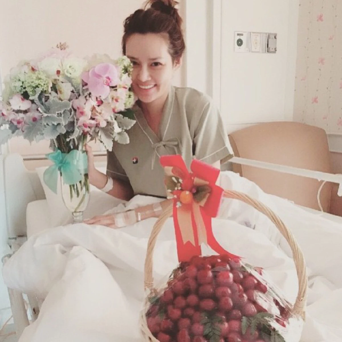 "หญิง"ยิ้มร่า!"แม่น้อย"เซอร์ไพรส์วันเกิดที่โรงพยาบาล