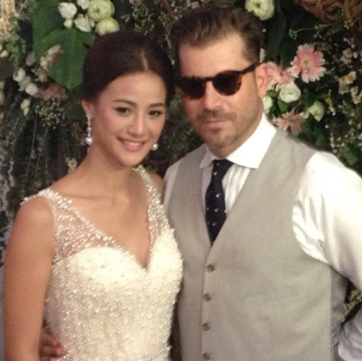 "น้ำฝน"ควงแฟนฝรั่งฉลองวิวาห์ เล็งพักงานอยากมีลูก!!