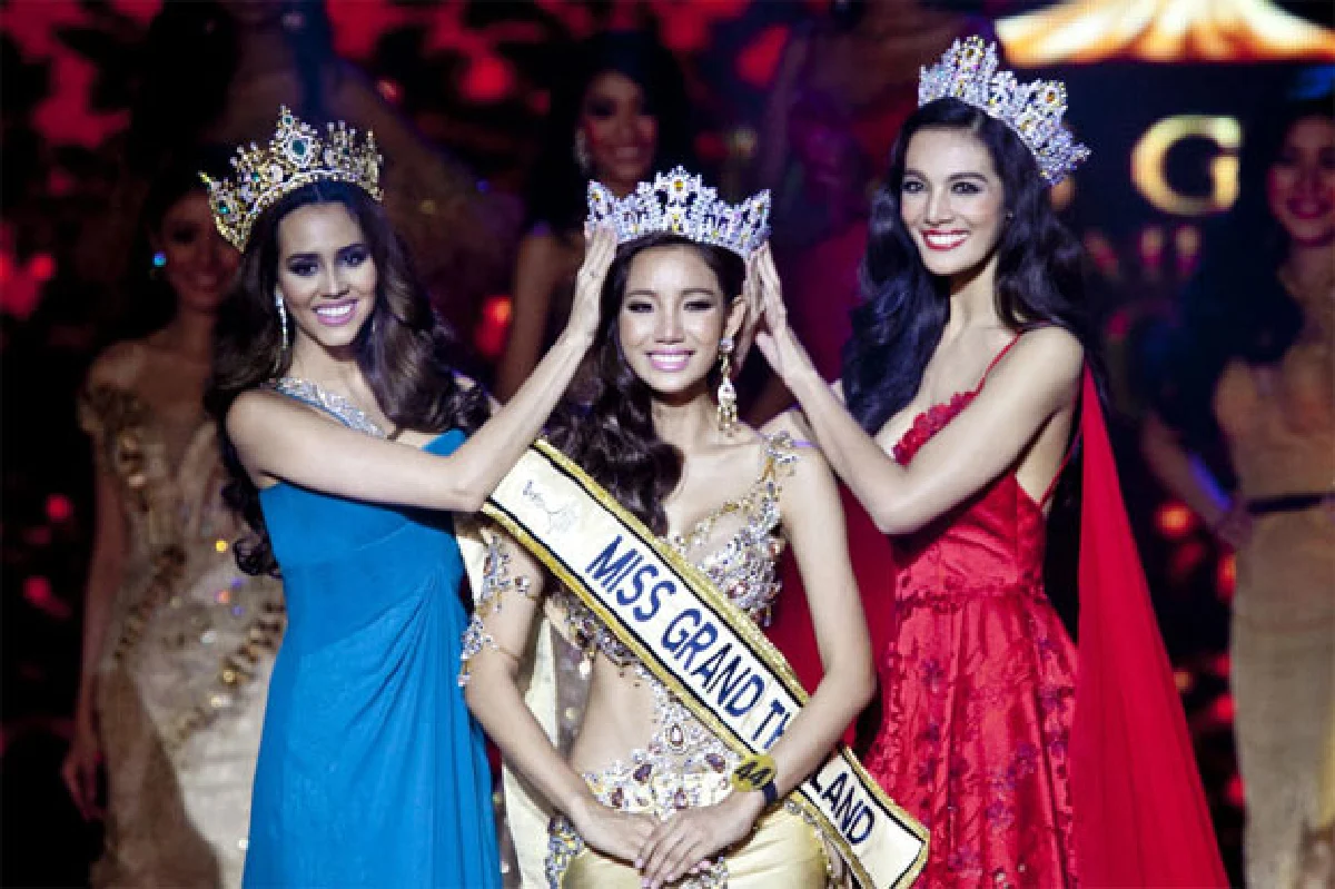 โชว์ดี ผู้ชนะเด่น Miss Grand Thailand 2015