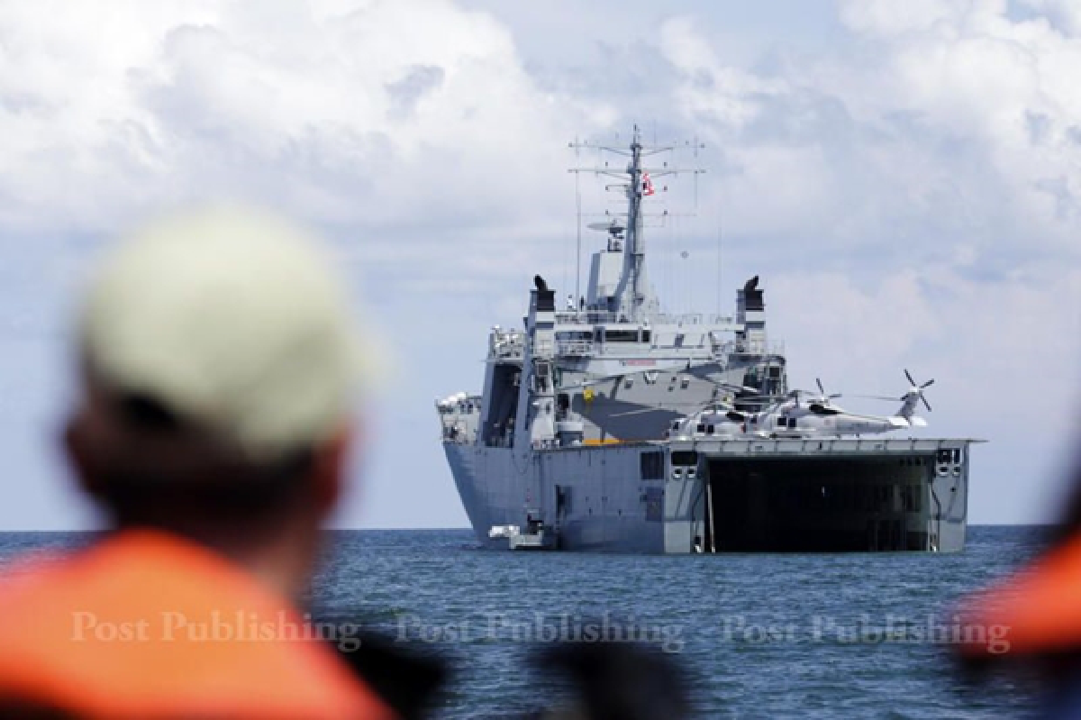 Boat people meet: Immediate help but long-term problems unsolved (UPDATED)