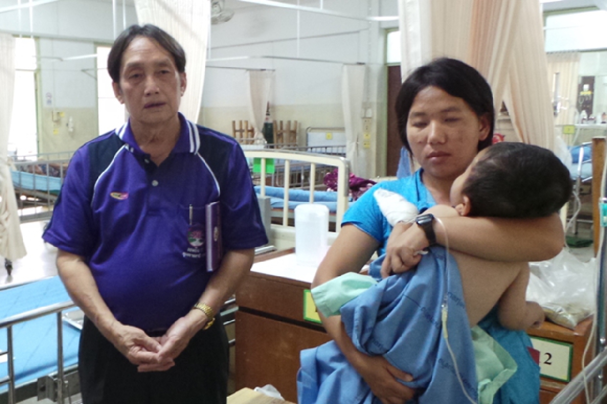 แม่วอนช่วยลูก2ขวบป่วยโรคหัวแตงโม แม่วอนช่วยลูก2ขวบป่วยโรคหัวแตงโม