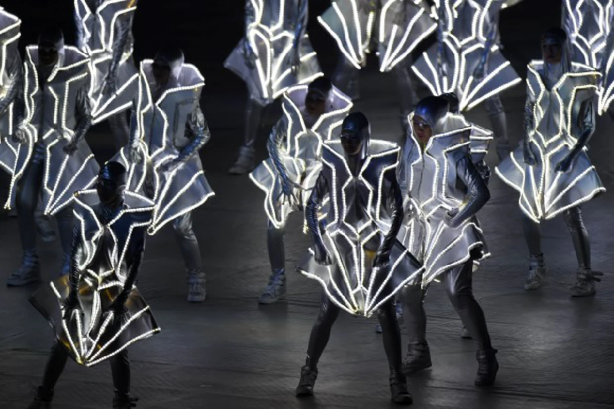 "เมสซีเจ"ถือธงชาติไทยนำทัพกีฬาชิงทองซีเกมส์