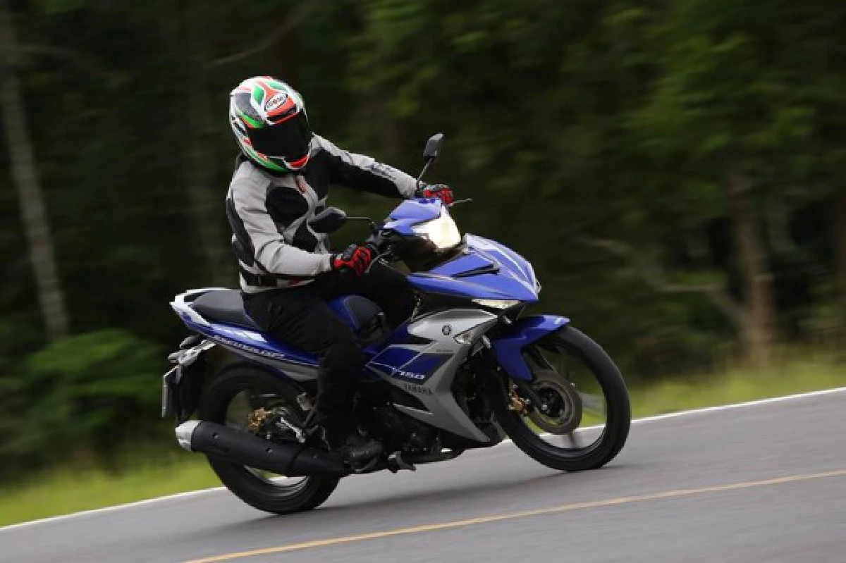 ลองขี่ตั้งแต่เล็กยันใหญ่ Exciter150-R15-R3