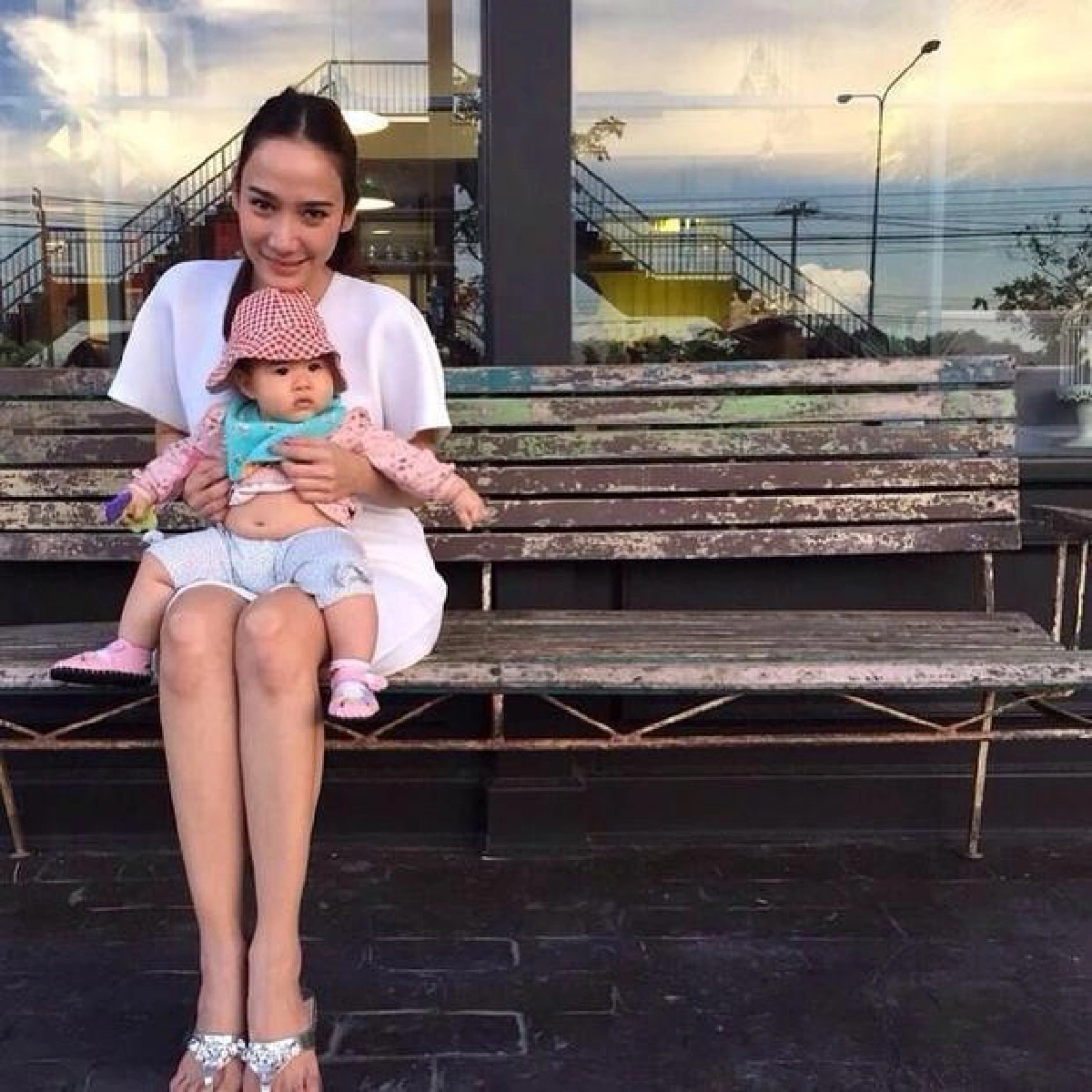 โมเม้นท์น่ารักๆ!"น้าอั้ม พัชราภา"กับหลานมายู