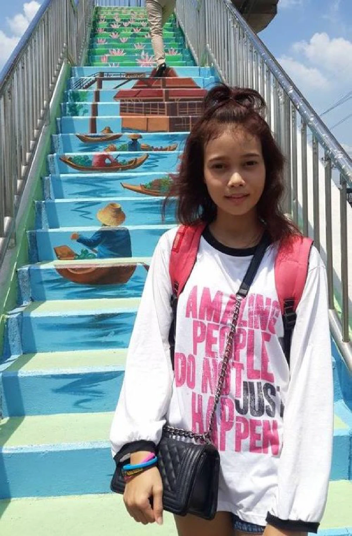 "สะพานลอยลำลูกกา" เปลี่ยนคอนกรีตแข็งทื่อให้เป็นศิลปะมีชีวิต