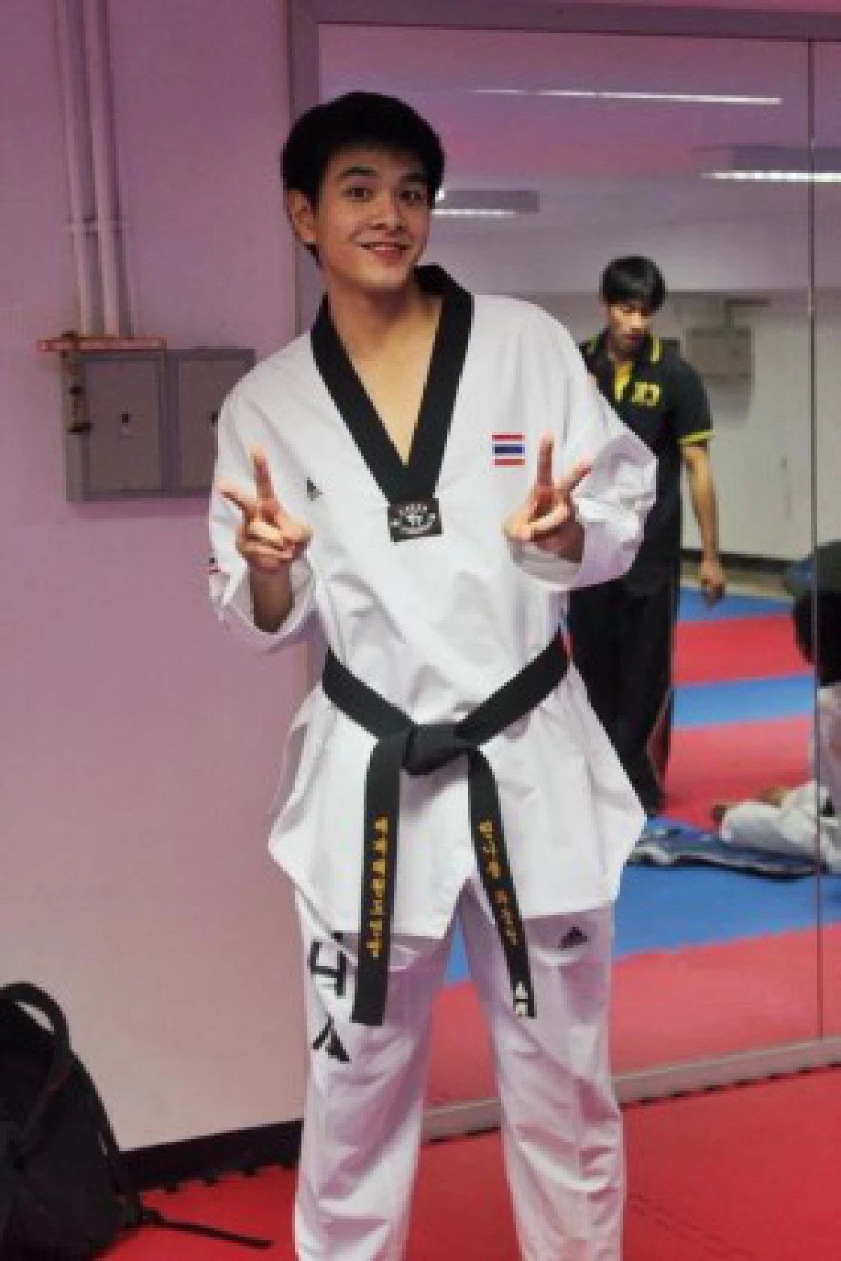 "#นักกีฬาหล่อบอกด้วย" แฮชแท็กสุดฮิตสนั่นโซเชียล