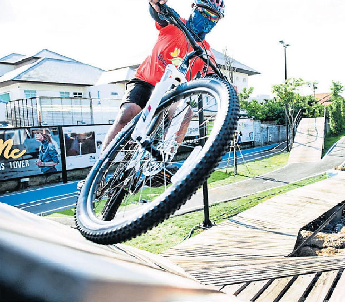 ปั่นๆออกกำลังขา ฟินกับจักรยานเสือภูเขา