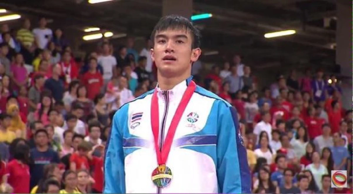 "#นักกีฬาหล่อบอกด้วย" แฮชแท็กสุดฮิตสนั่นโซเชียล