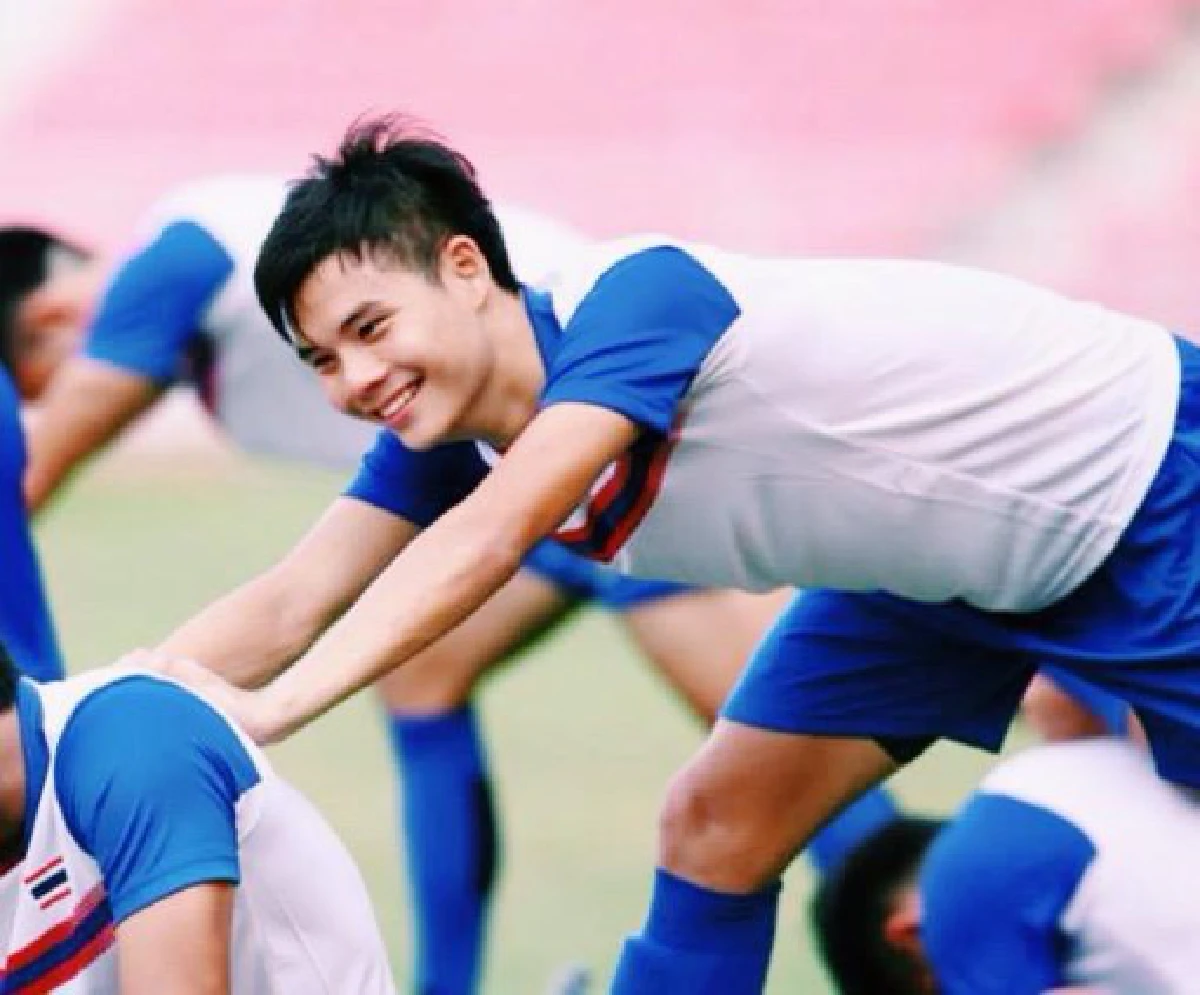 "#นักกีฬาหล่อบอกด้วย" แฮชแท็กสุดฮิตสนั่นโซเชียล