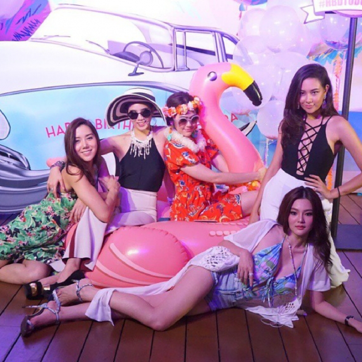 ชิคเว่อร์!ปาร์ตี้วันเกิด"ดิว อริสรา"เนรมิตเป็นหาดส่วนตัว