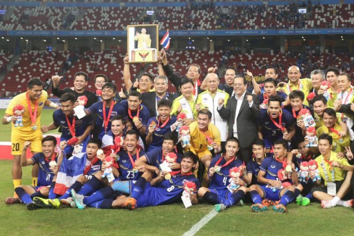 "บังยี" มอบอัดฉีดช้างศึก 12 ล้าน-ลั่นผงาดเอเชีย "บังยี" มอบอัดฉีดช้างศึก 12 ล้าน-ลั่นผงาดเอเชีย